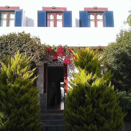Πανσιόν Rena Πάρος