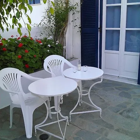 Πανσιόν Rena *